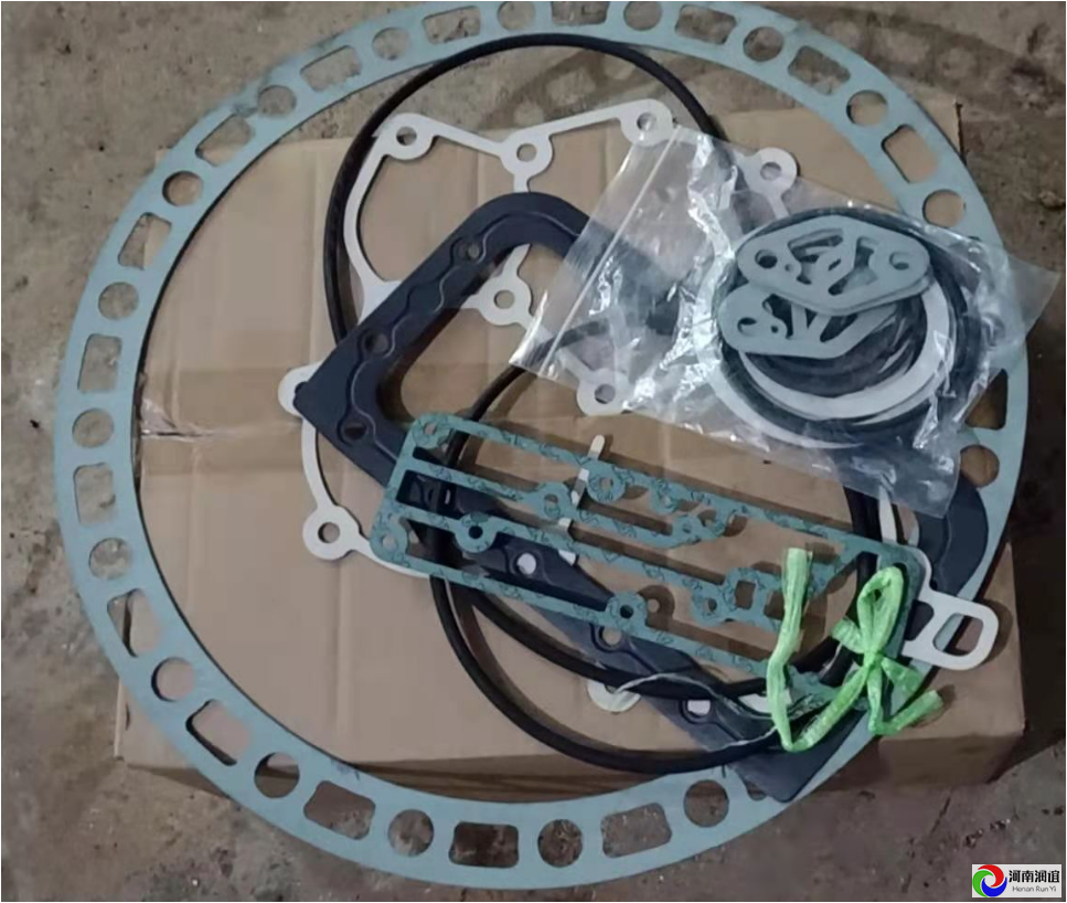 河南鄭州東區中央空調機組比澤爾壓縮機(CSH951-210)維修